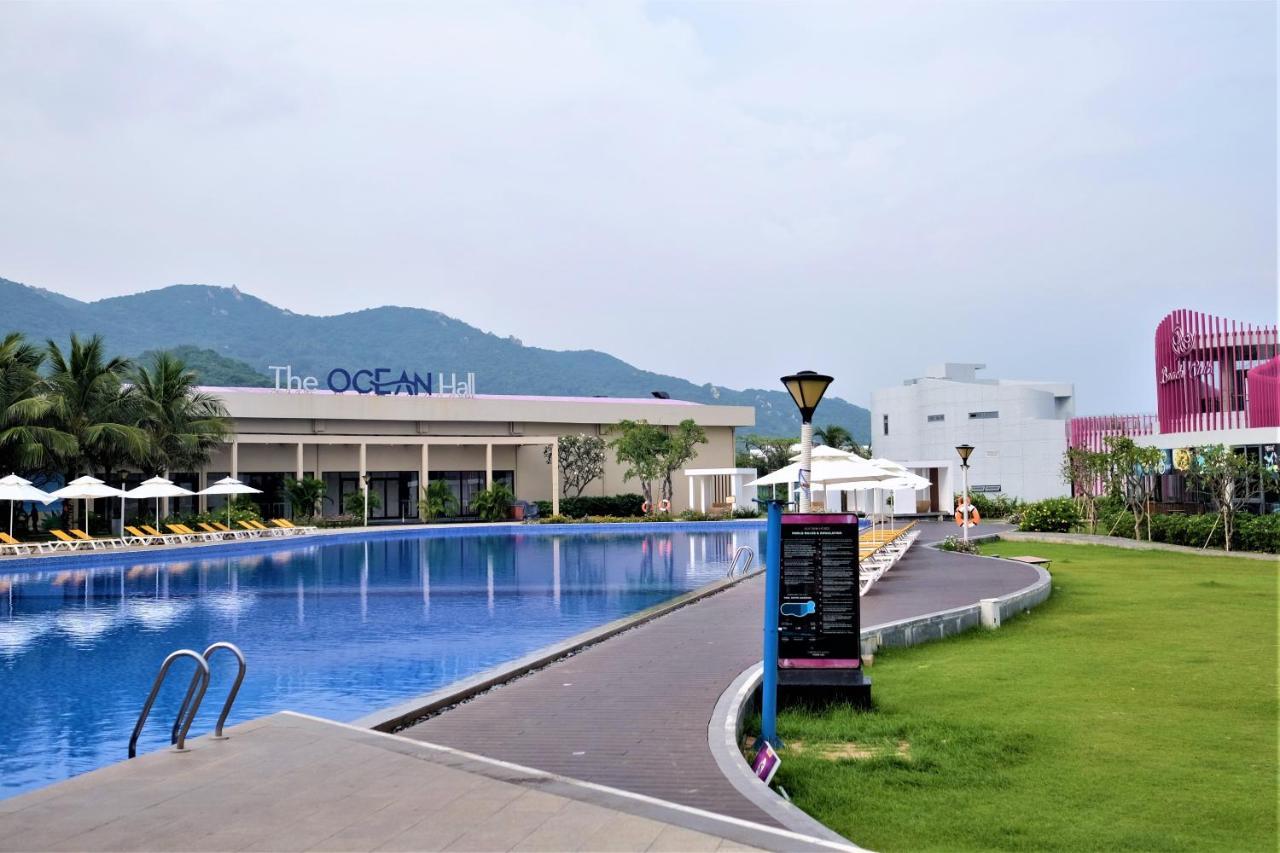 Private Villa At Oceanami Resort Phuochai 외부 사진