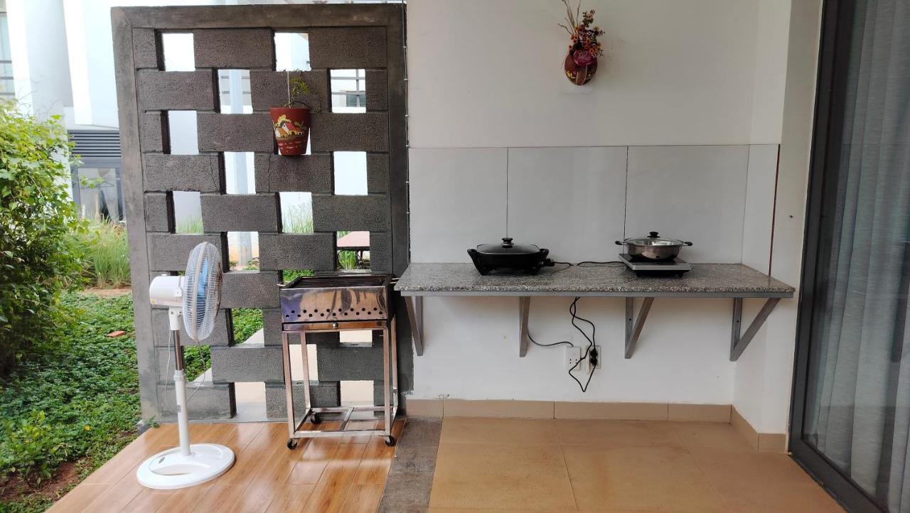 Private Villa At Oceanami Resort Phuochai 외부 사진